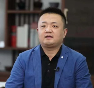 吕军111.JPG